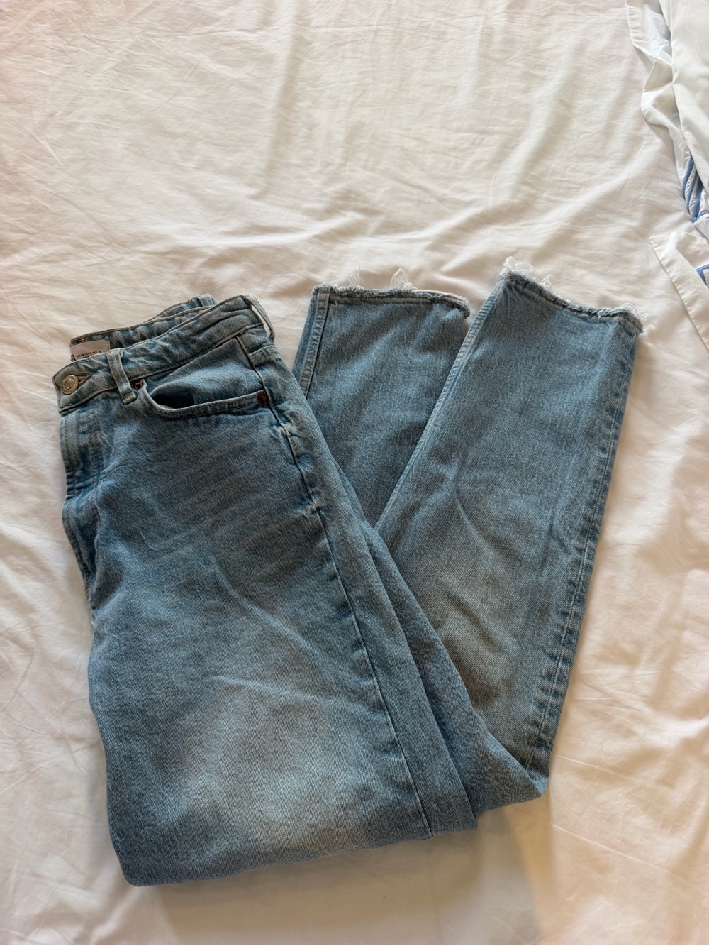 Classic Mid-Rise Light Blue Women's Jeans